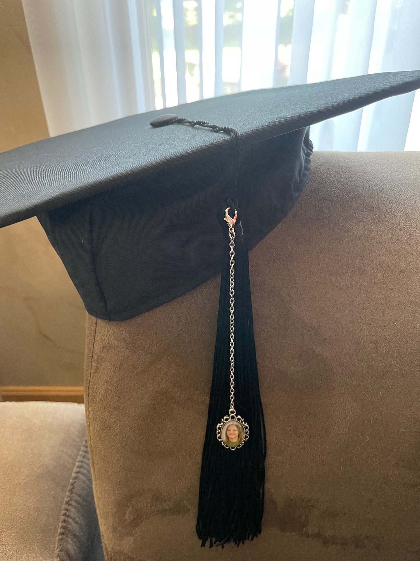 Graduation Cap Photo Charm, Graduation Gift Memory Chain, Tassel Memorial Charm, Graduation Mortarboard Decoration, Grad Memorial Charm
